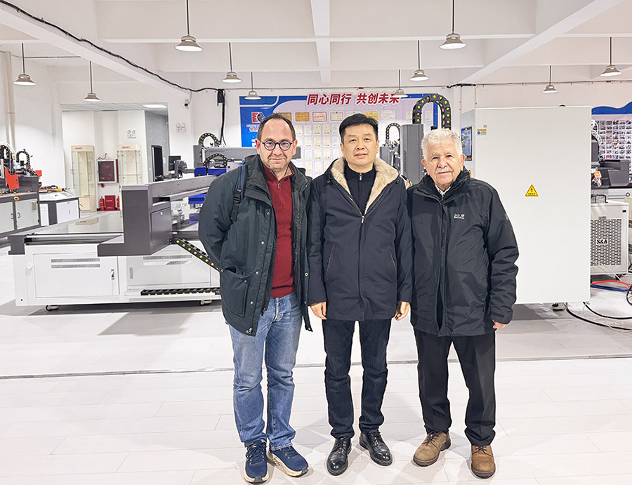 土耳其客户莅临锐创考察 共探钣金加工设备合作新机遇